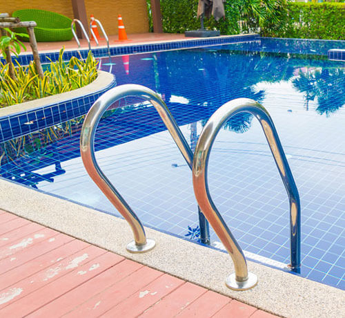 Imagem ilustrativa de piscina limpa ou equipamento Twister